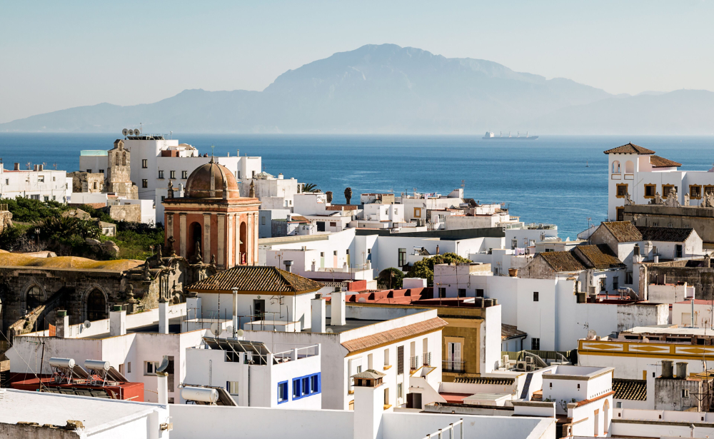 TARIFA AVANZA EN LA COLABORACIÓN PÚBLICO-PRIVADA PARA AGILIZAR LICENCIAS URBANÍSTICAS